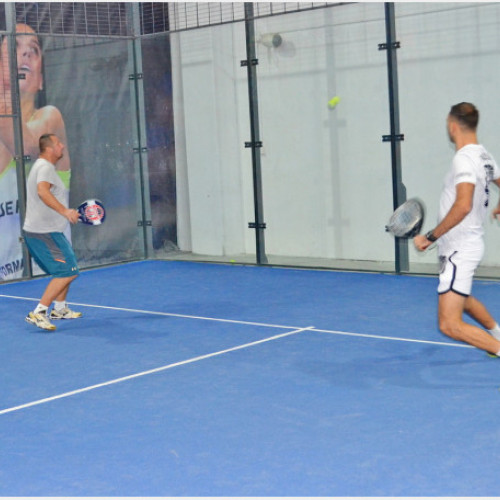 Circuitul &quot;Oradea Joacă Padel&quot; organizează etapa a 8-a sâmbătă, 24 august