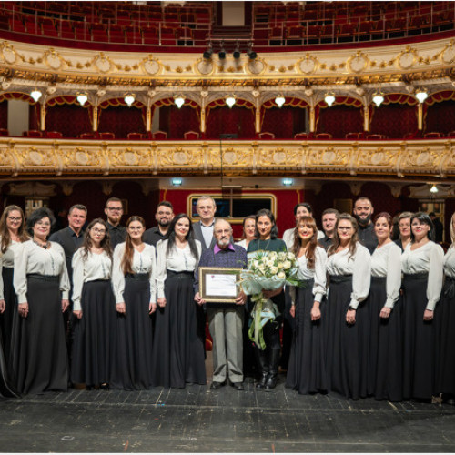 Peste 500 de persoane la un spectacol dedicat actorului Eugen Tugulea la Teatrul Regina Maria din Oradea