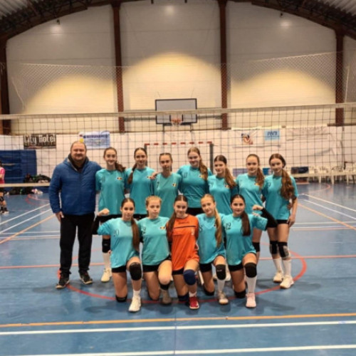 Turneul de volei readuce disciplina sportivă în circuitul național la Stei