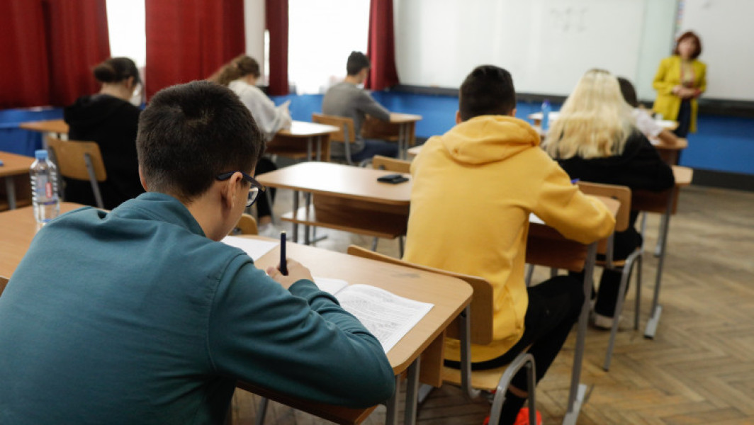 Liceele fără promovare la Bacalaureat pot organiza învăţământ seral sau şcoală profesională