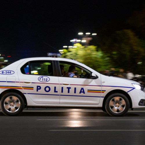 Poliția din Capitală a efectuat percheziții în cazul unor bărbați acuzați de șantaj