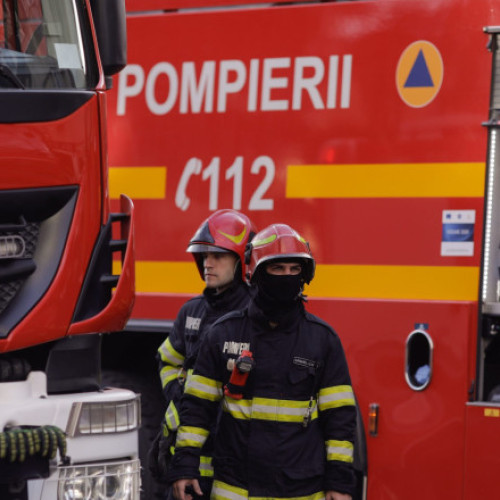 Incendiu la un depozit de electrocasnice în Reghin