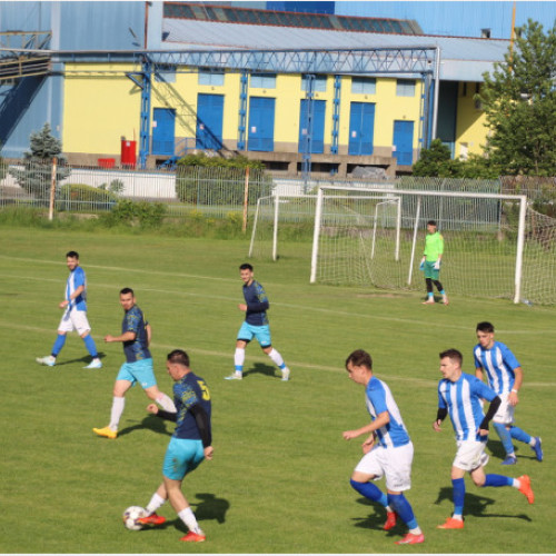 Meciul de fotbal de la Stadionul Minerul: Steienii câștigă cu 3-1
