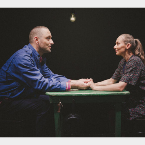Hai la teatru în șură, la Husasău de Tinca! - Schimbăm perdelele!