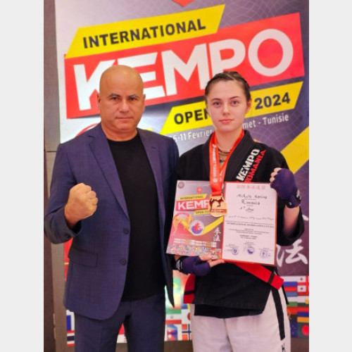 CS Crișul triumfă la Cupa Mondială de kempo - Două medalii de aur pentru Karina Mihuța