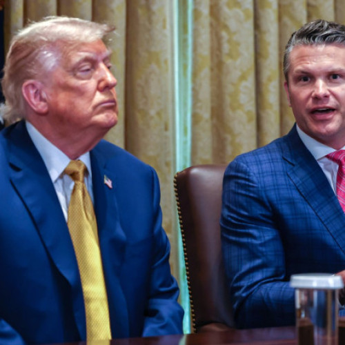 Trump l-a numit pe secretarul Apărării, Pete Hegseth, „ministru de război”, deși această funcție a fost desființată încă din 1947