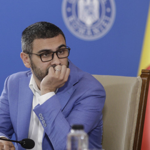 Florin Manole, despre șefii de la stat care-și reduc voluntar salariile: E populism