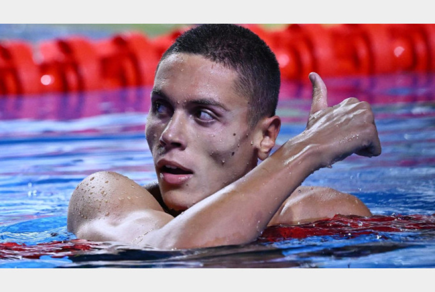 David Popovici s-a calificat în finala probei de 100 metri liber la Campionatele Mondiale de natație din Singapore