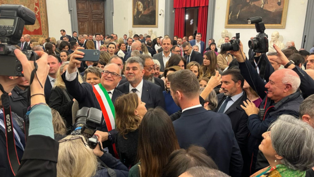 Ciolacu îndeamnă românii din Italia să se întoarcă acasă și promite schimbări în țară