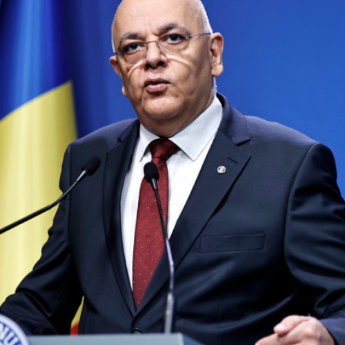 Raed Arafat vorbește despre curățarea lacului Izvorul Muntelui din Neamț