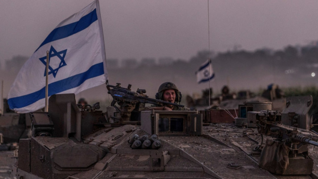 Tancuri israeliene avansează și provoacă distrugeri în Gaza, în timp ce strategii militare se intensifică