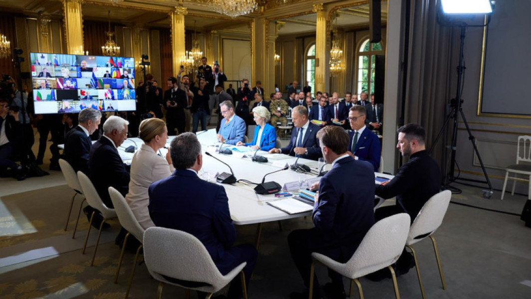 O schimbare în politica SUA privind armamentul Ucrainei deschide o nouă traiectorie în sprijinul european