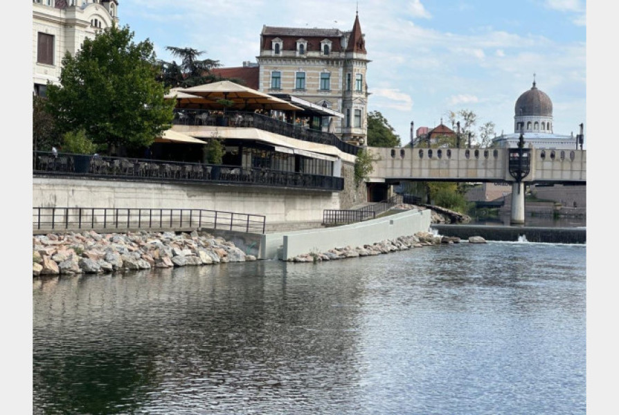 Finalizare lucrări pe Crișul Repede în Oradea: promenadă și scară de pești