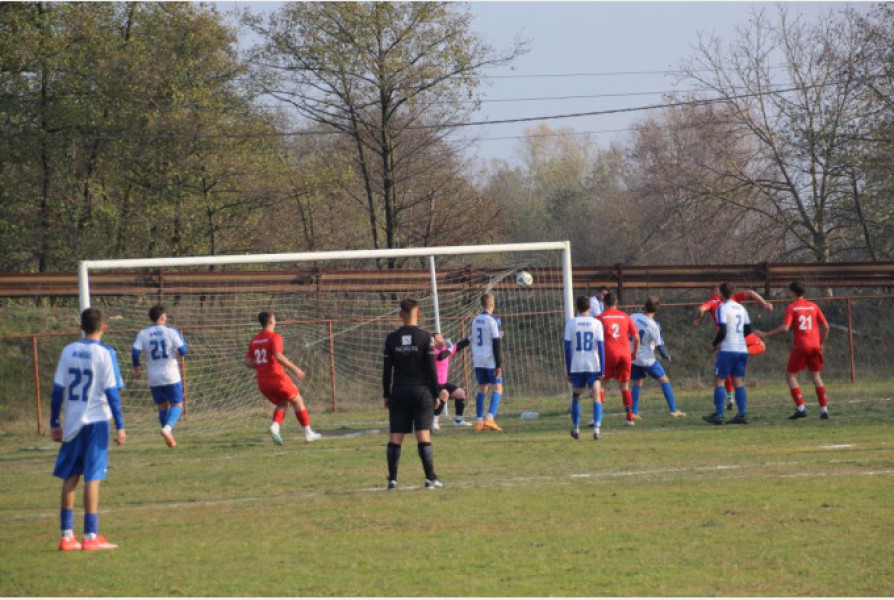 Derby decisiv în seria a II-a a ligii a cincea între Zorile Buntești și Biharea Vașcău