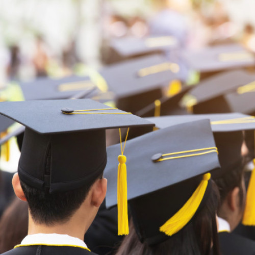 România pierde anual până la 40.000 de studenți care preferă universități din străinătate