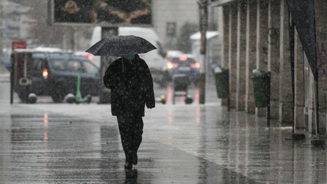 România va avea temperaturi fluctuante și ploi în aproape toate regiunile în următoarele două săptămâni