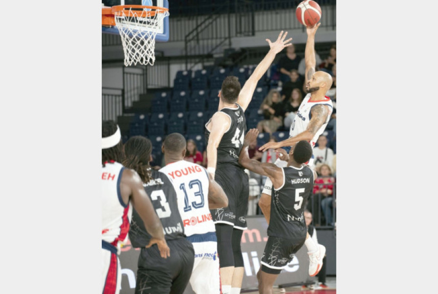 CSM CSU Oradea a trecut cu greu de CS Vâlcea, scor 85-83