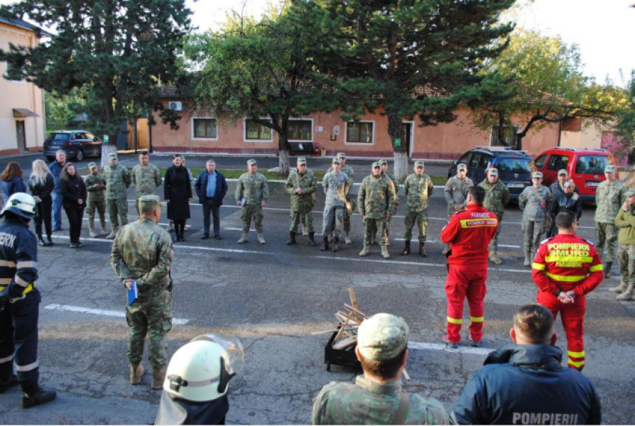 Militarii și salvatorii ISU Crișana s-au antrenat în acordarea primului ajutor