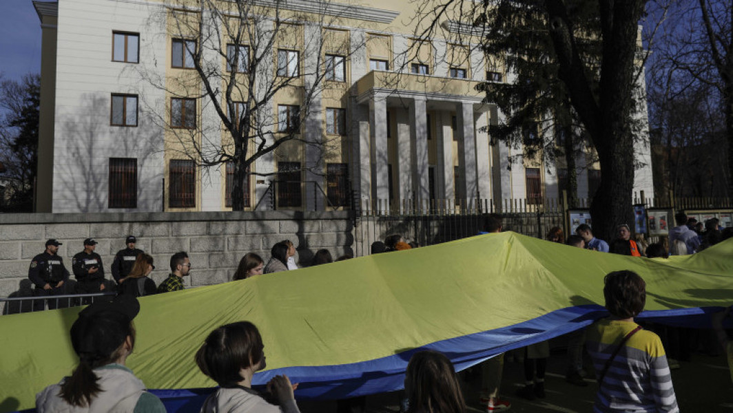 Protest al comunităţii ucrainene în București împotriva războiului din Ucraina