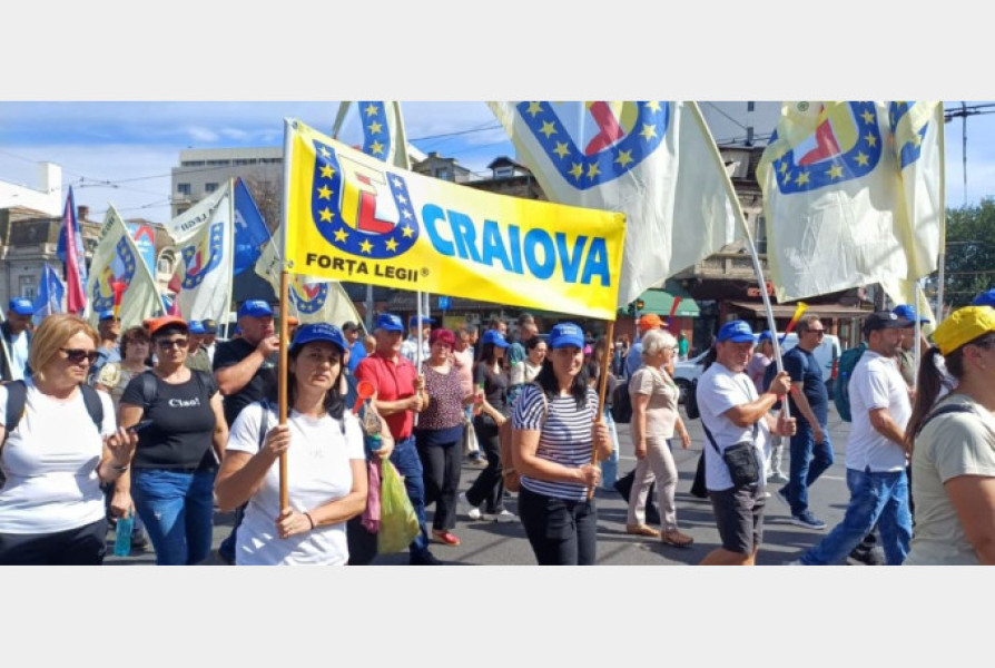Patru sindicate majore protestează la Guvern pentru salvarea locurilor de muncă