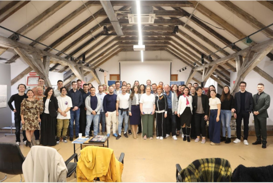 Oradea Toastmasters obține rezultate remarcabile la concursul din Timișoara