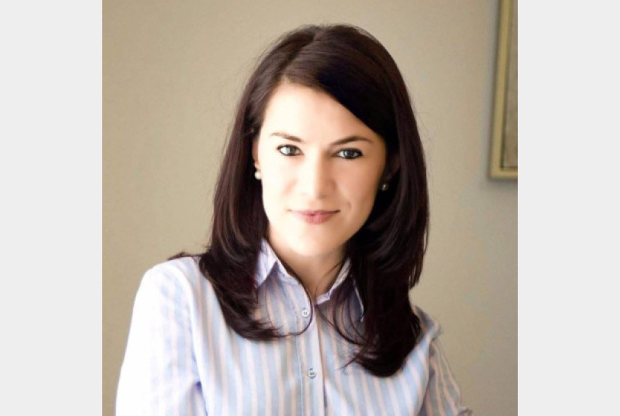 Monica Popa lansează cartea „Mame suficient de bune” dedicată provocărilor maternității