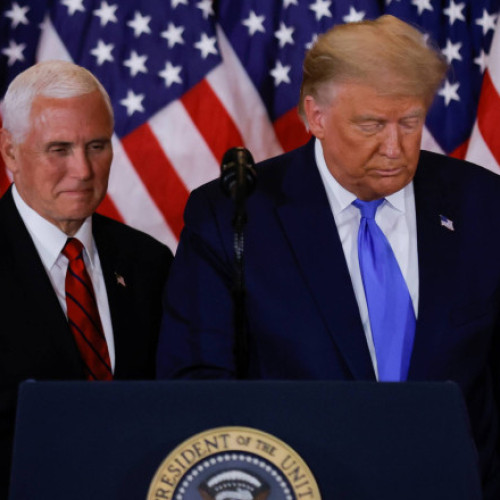 Donald Trump i-a spus lui Mike Pence că va fi „laș” dacă certifică victoria lui Biden