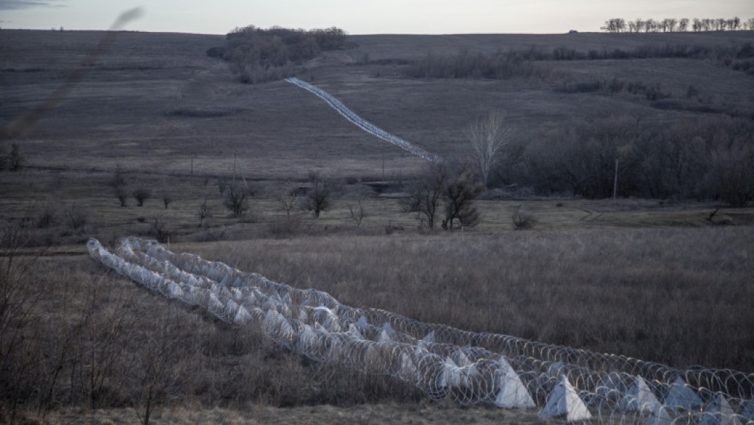 Ucraina construiește linii de fortificații în fața rușilor: Planuri de construcție care acoperă 24 de ore pe zi și 7 zile pe săptămână.