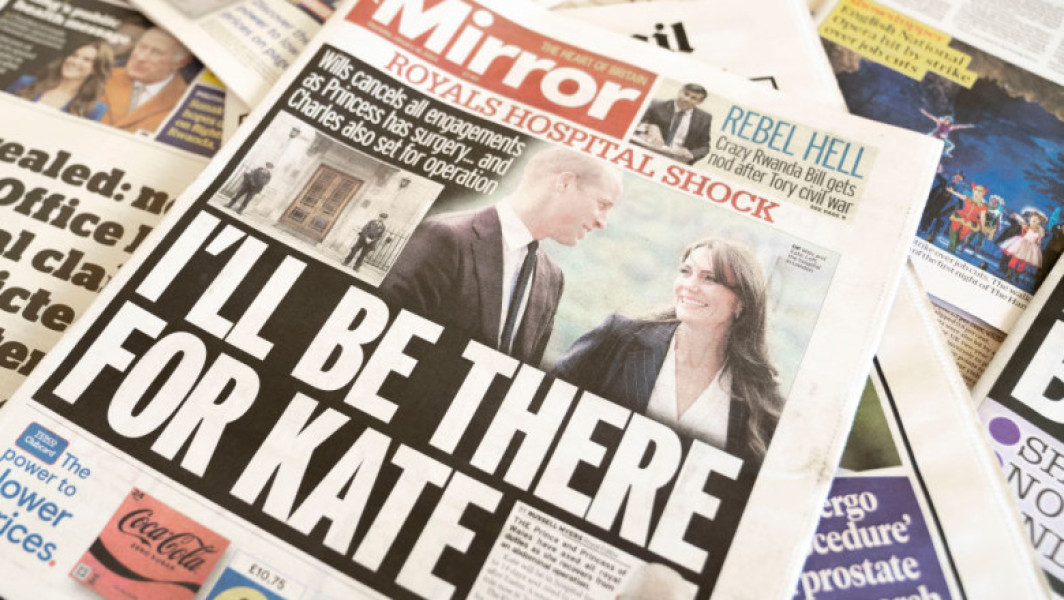Kate se scuză pentru fotografia editată a Familiei Regale, care alimentează isteria în legătură cu starea ei de sănătate. Noua declarație a prințesei de Wales provoacă controverse și întrebări despre credibilitatea informațiilor actualizate.