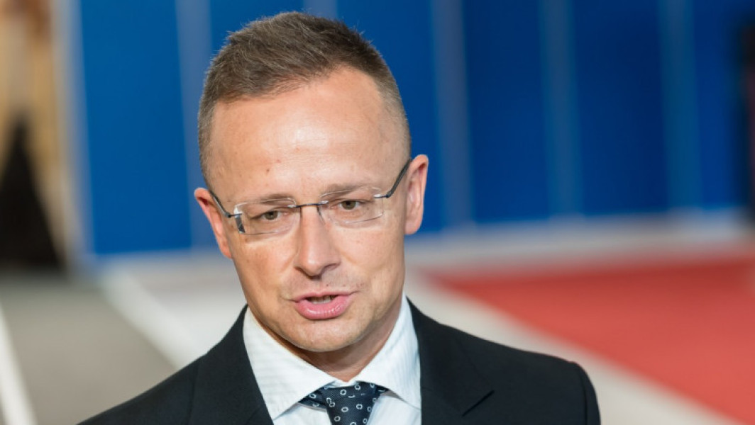Noul titlu: "Ministrul Peter Szijjarto dorește o relație puternică cu România și încurajează sprijinul pentru aderarea la Schengen