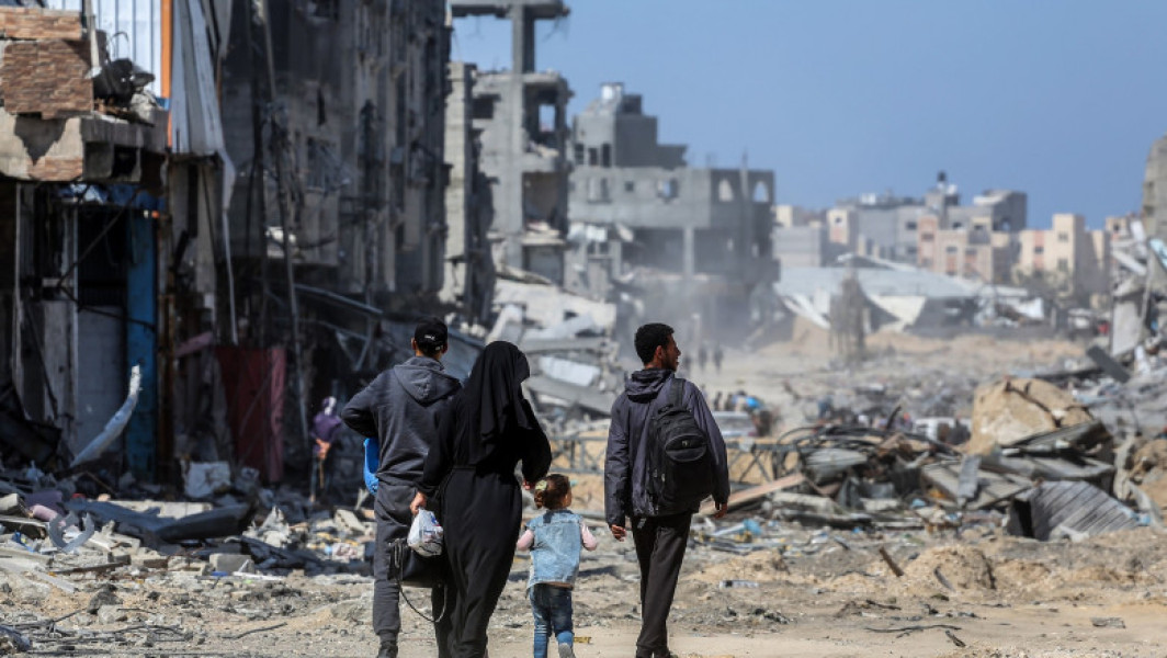 Galerie Foto Palestinienii se întorc în Khan Younis, dar nu găsesc nimic din ce știau. Cum arată orașul după luni de lupte intense