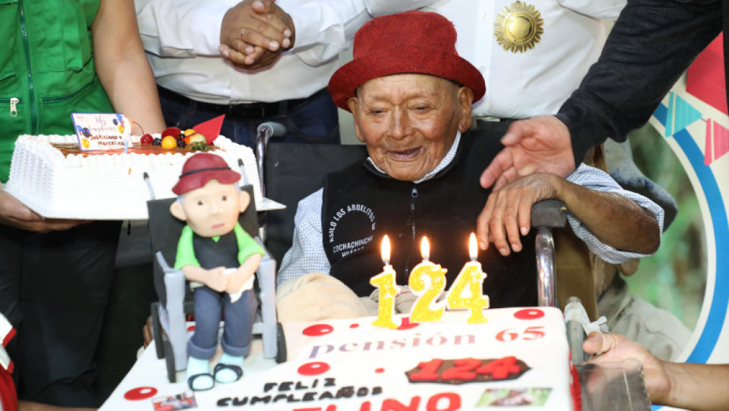 Cel mai bătrân om din lume, nu ar fi, de fapt, cel mai bătrân. Un bărbat din Peru susține că are mai mult cu 13 ani
