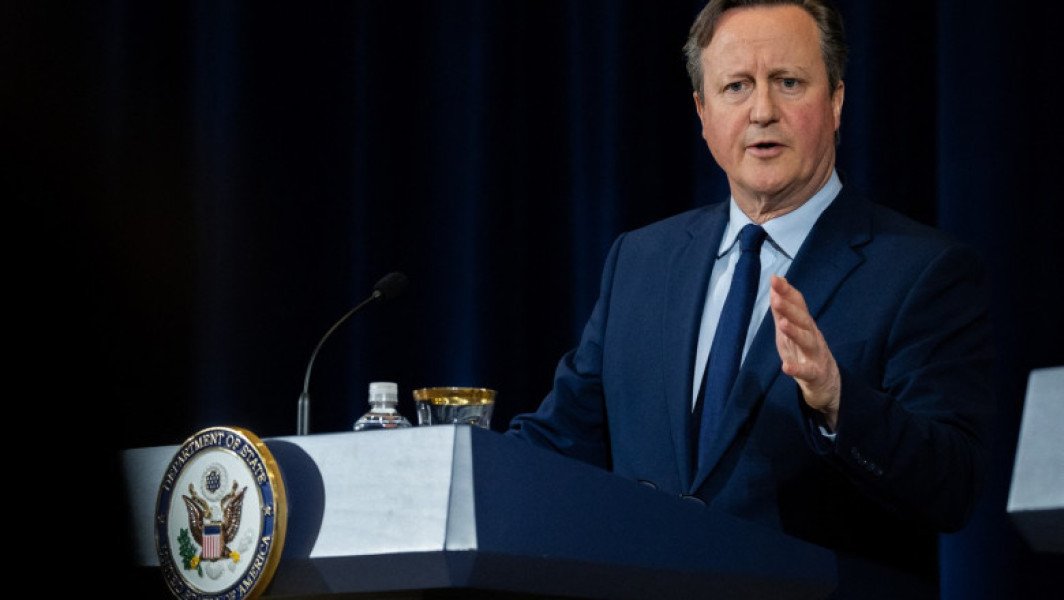 David Cameron: Marea Britanie va continua exportul de arme către Israel, în ciuda apelurilor de suspendare a vânzărilor din cauza conflictului din Fâşia Gaza