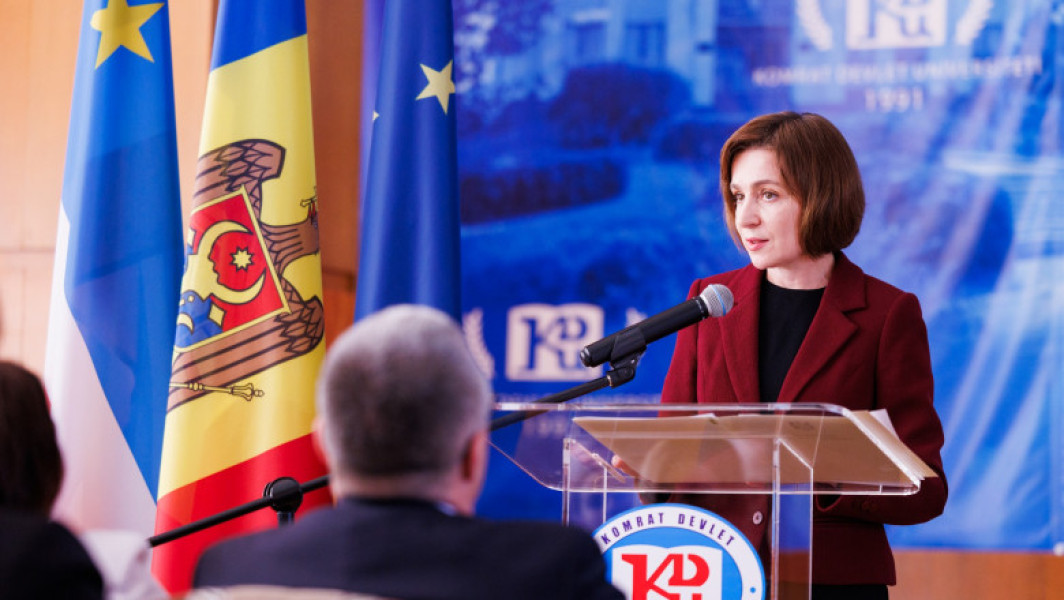 Maia Sandu a făcut o vizită-surpriză la Comrat, după ce bașcana Găgăuziei a ameninţat cu separarea de Republica Moldova