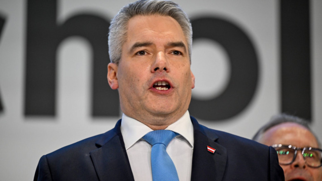 Cancelarul Austriei Karl Nehammer își întinde mâna către Putin: Ucrainenii trebuie să susțină pacea pentru a încheia războiul