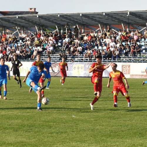 Sâmbătă pe Stadionul Crişul: Crişul Sântandrei și CSM Sighet se întâlnesc pentru o revanşă în jocul din Serie a 10-a a play-off-ului