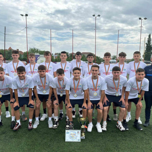 LPS Bihorul câștigă titlul în Campionatul Județean U17 fără să înregistreze înfrângeri