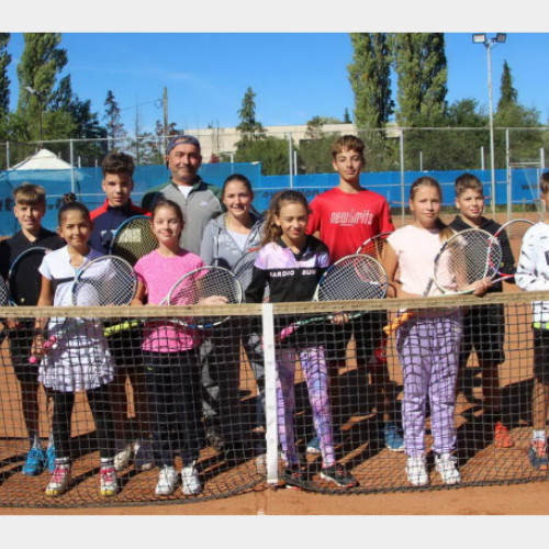 Turneu de tenis de camp la Baza Sportivă &quot;Iris&quot; Ștei